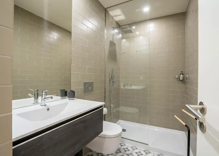 Formosa With Balcony By Lovelystay