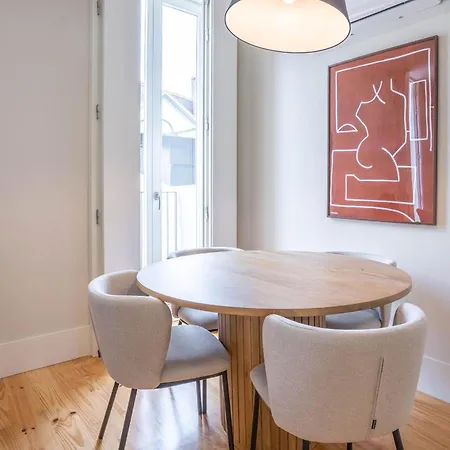 Formosa With Balcony By Lovelystay *