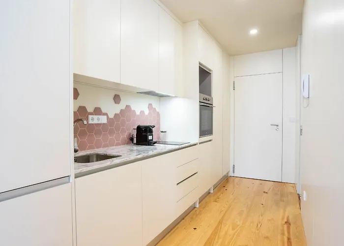 Apartman Formosa With Balcony By Lovelystay